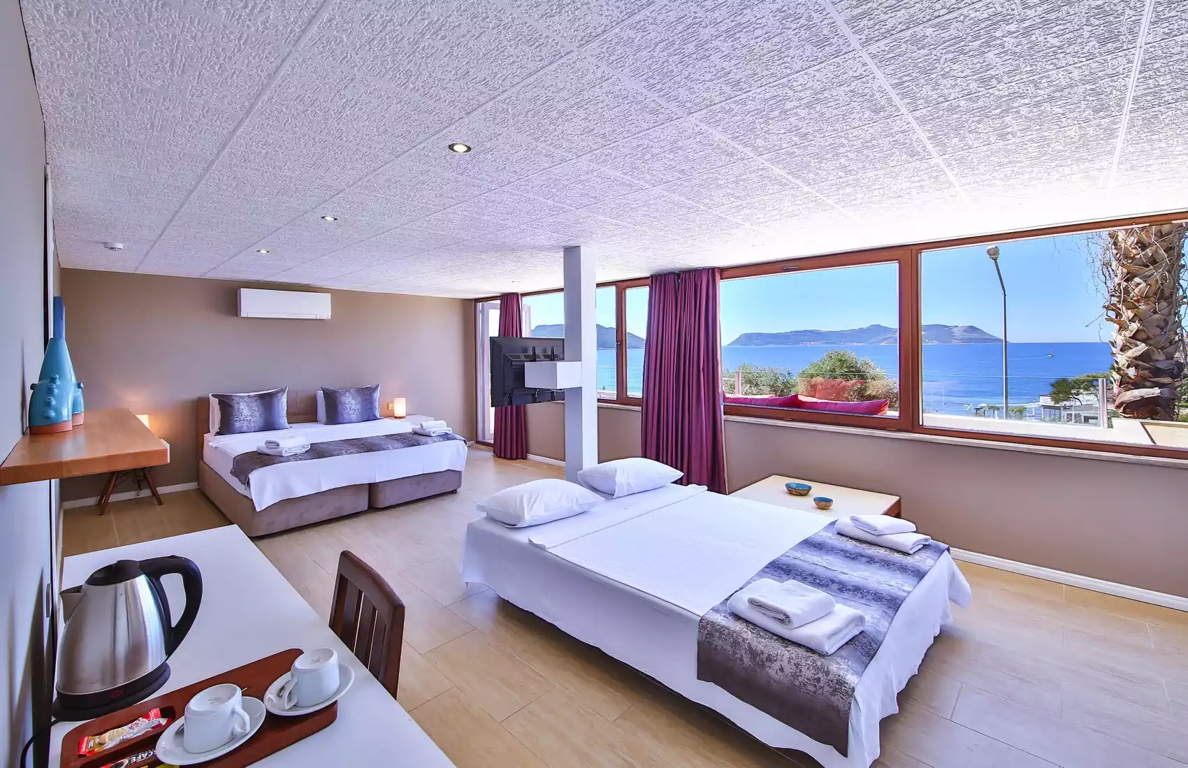 Superior Room with Terrace & Sea View